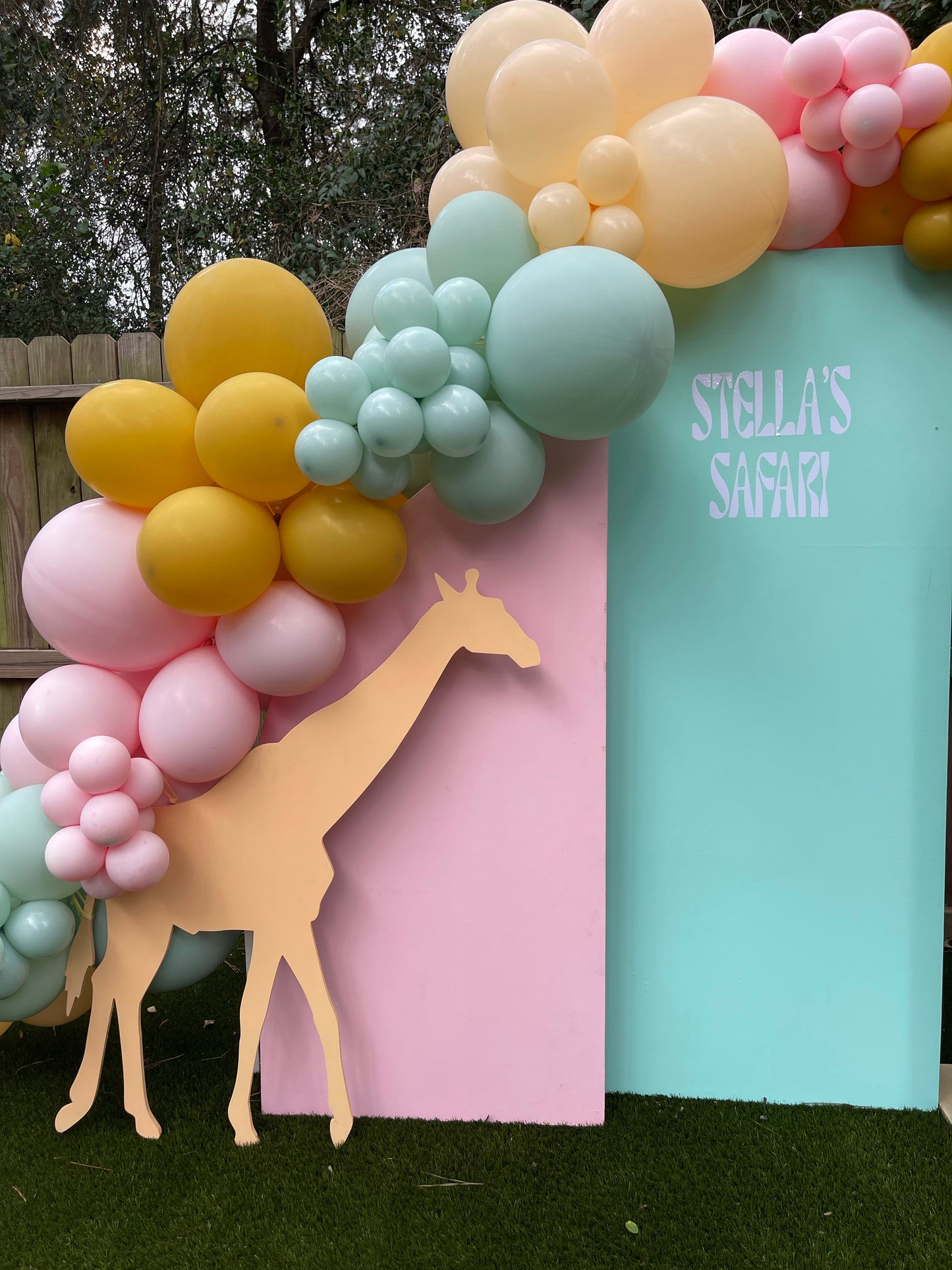 Giraffe backdrop