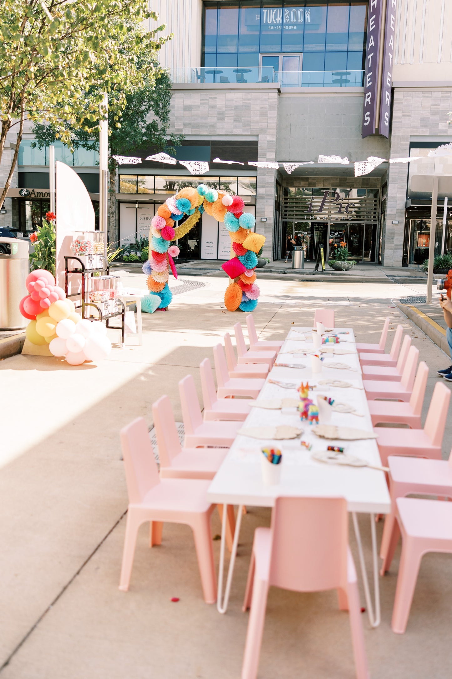 Kids pink chair